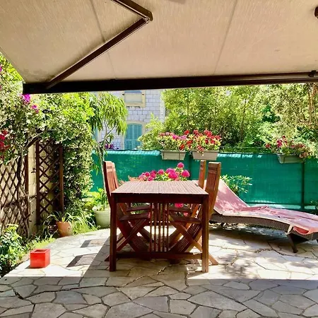 Provencal House, Sea Side, Private Parking * Nice