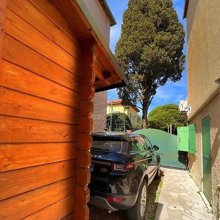 Hébergement de vacances Provencal House, Sea Side, Private Parking *